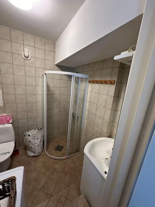 Lite Hus Til Leie Sommeren 2024 Apartment