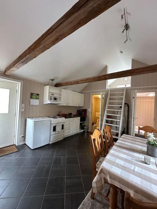 Apartment Lite Hus Til Leie Sommeren 2024 *